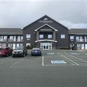 Crossroads Inn & Suites